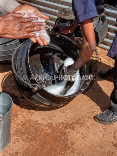 African pot cleaning